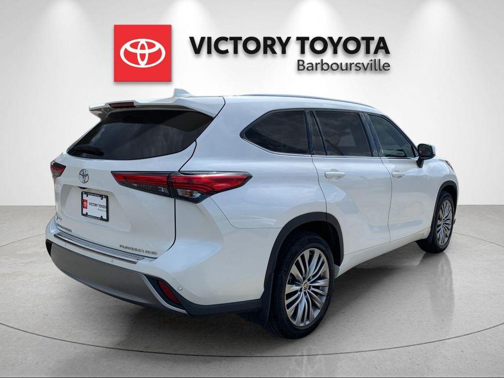 used 2020 Toyota Highlander car, priced at $35,988