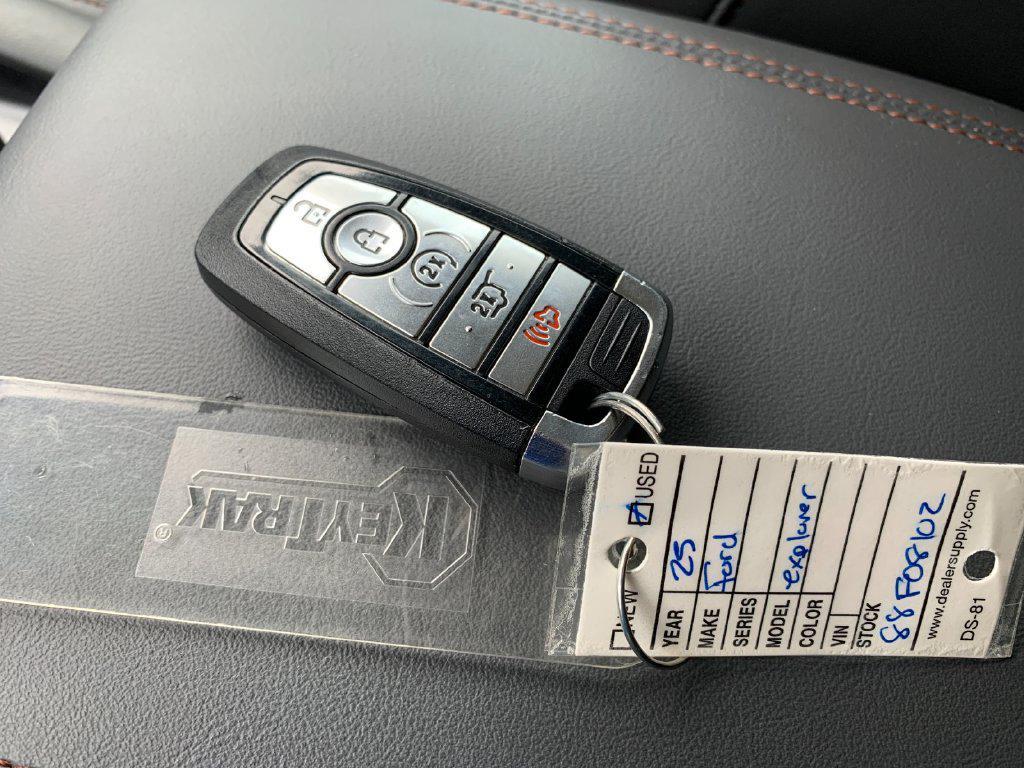 used 2025 Ford Explorer car, priced at $33,988