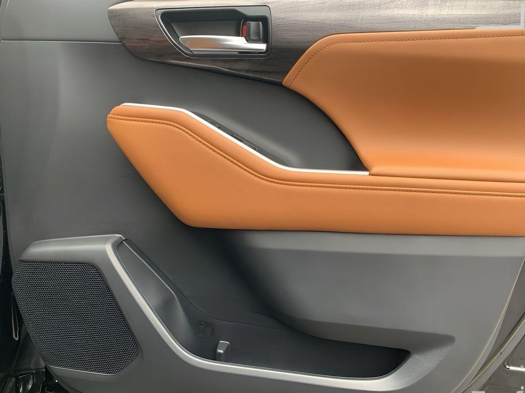 new 2026 Toyota Highlander car, priced at $52,440
