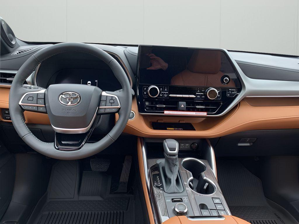 new 2026 Toyota Highlander car, priced at $52,440