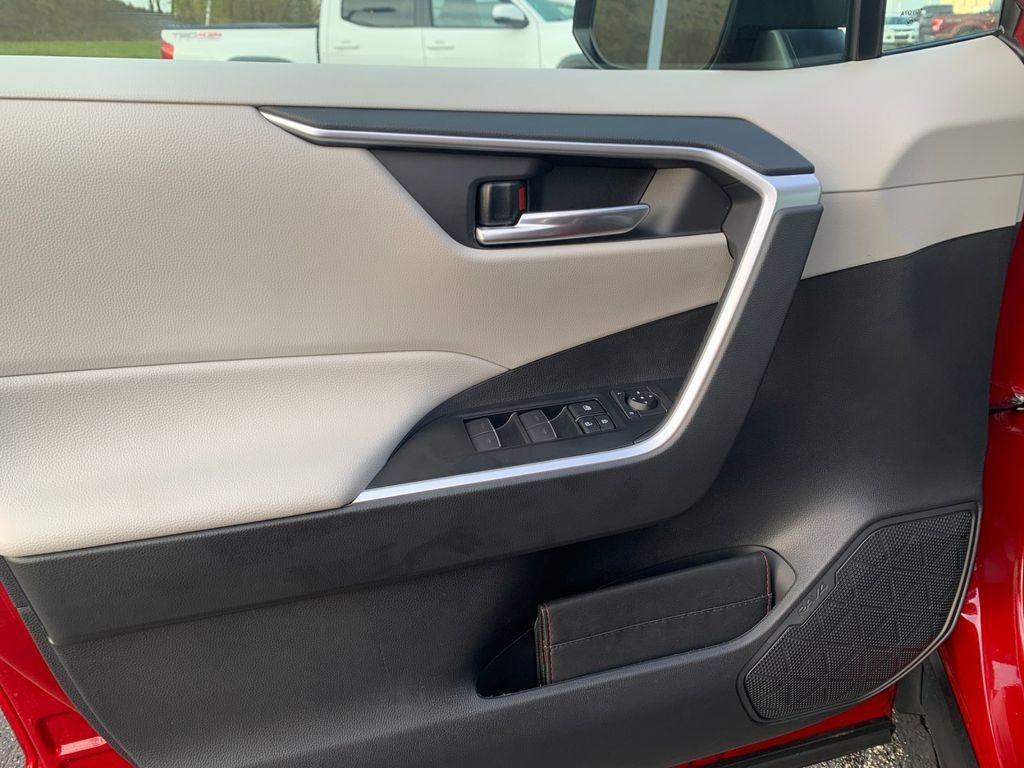 new 2025 Toyota RAV4 car