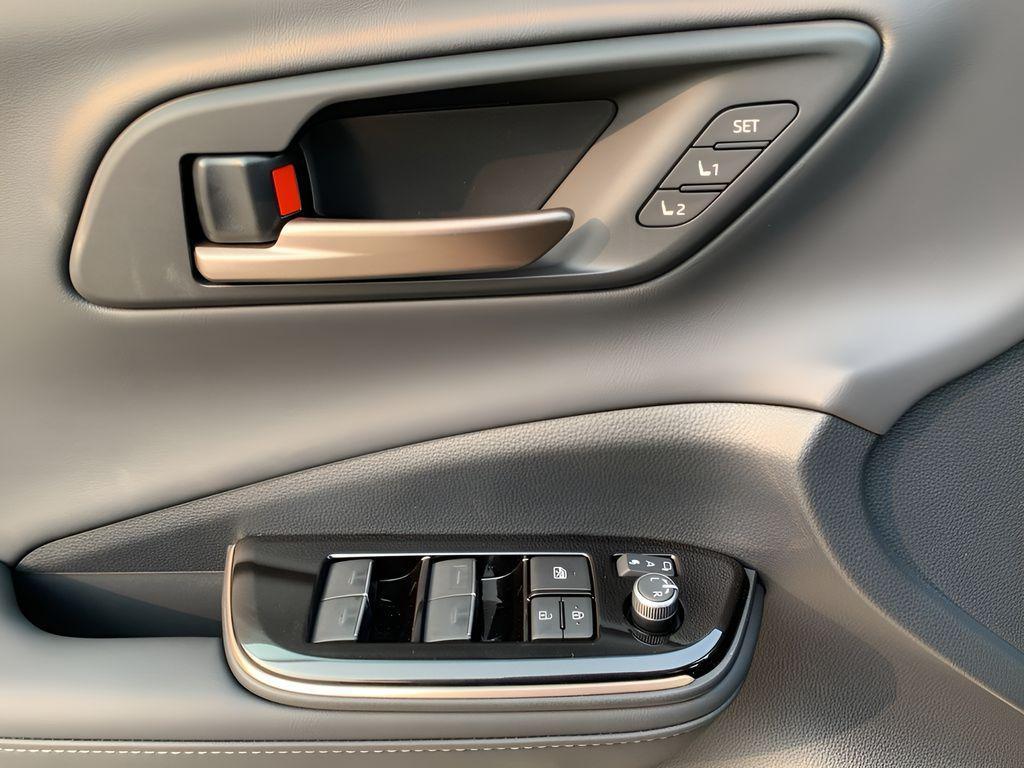 new 2025 Toyota Crown Signia car, priced at $42,503