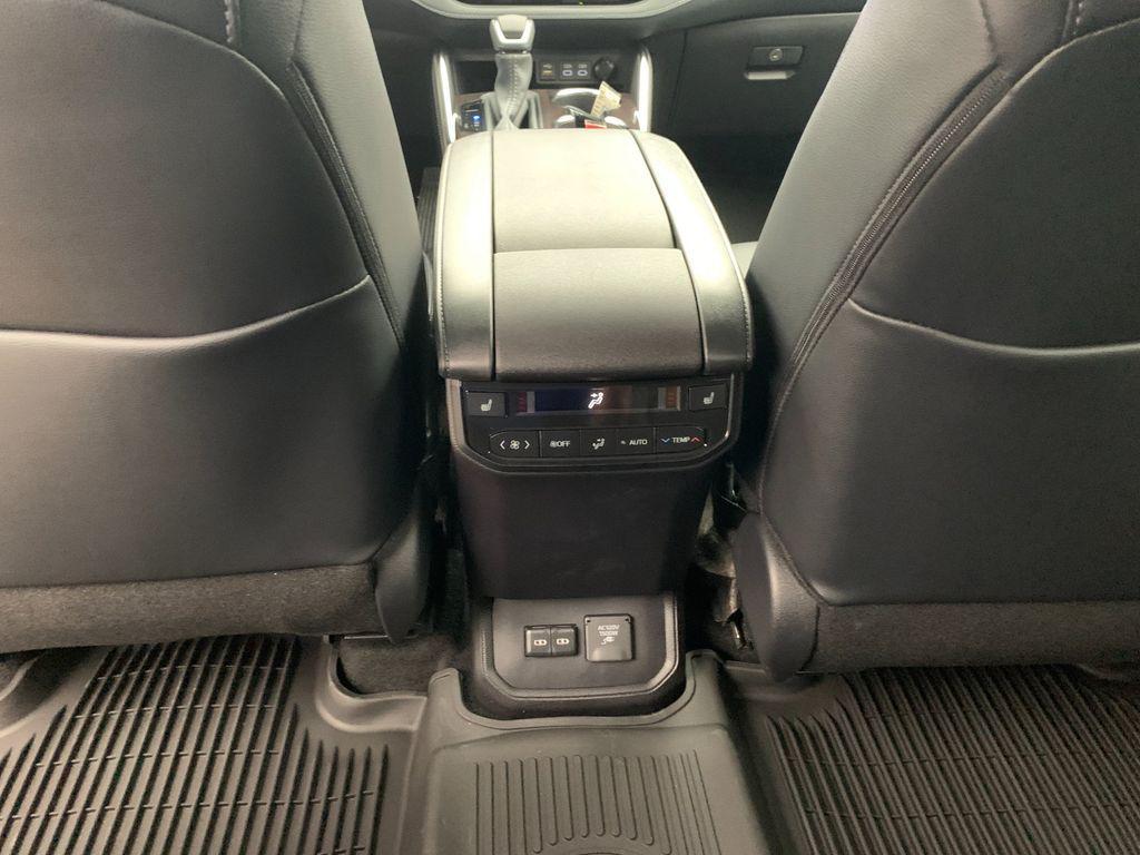 new 2026 Toyota Highlander Hybrid car