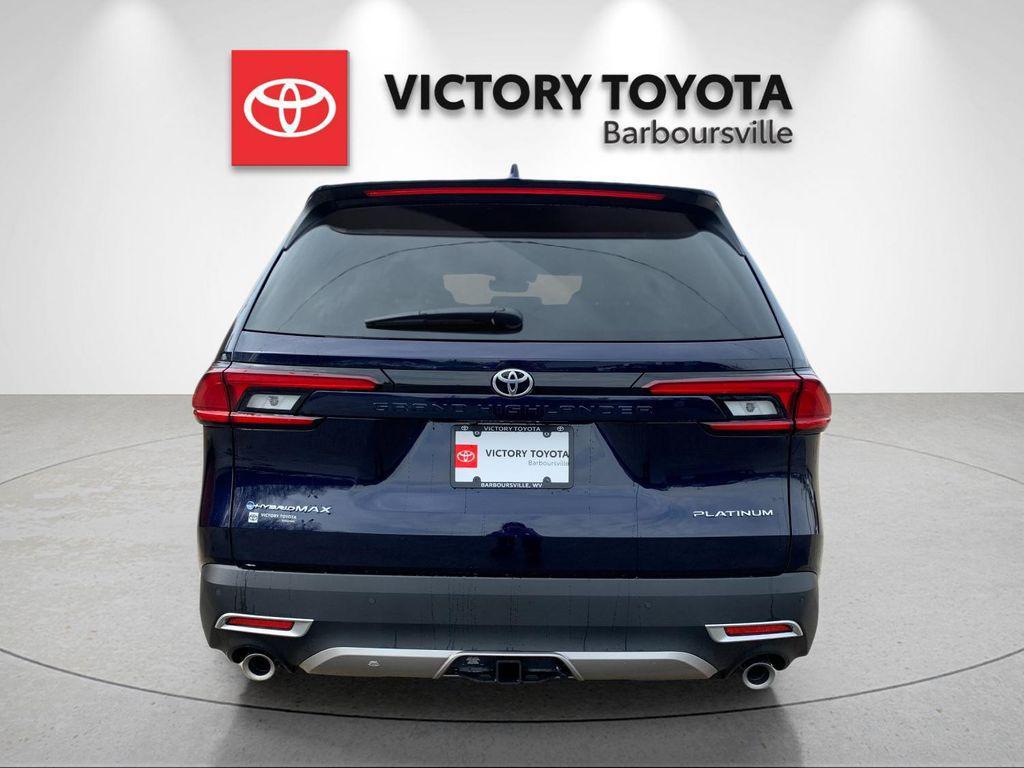 new 2026 Toyota Grand Highlander Hybrid car