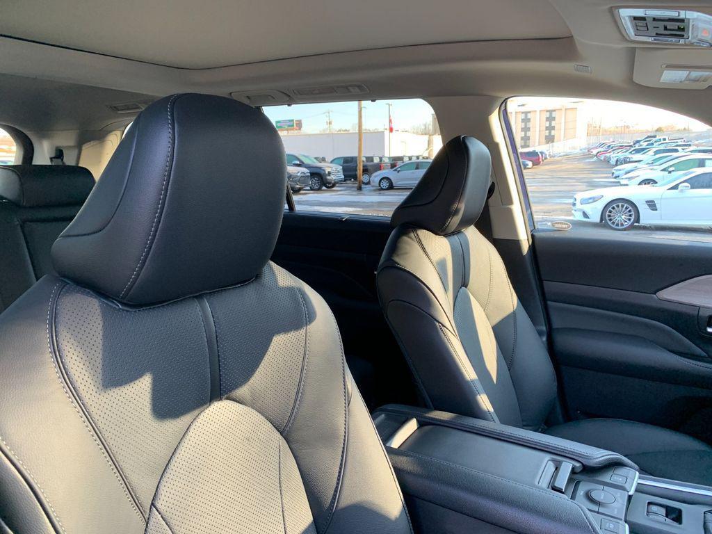 new 2026 Toyota Grand Highlander Hybrid car