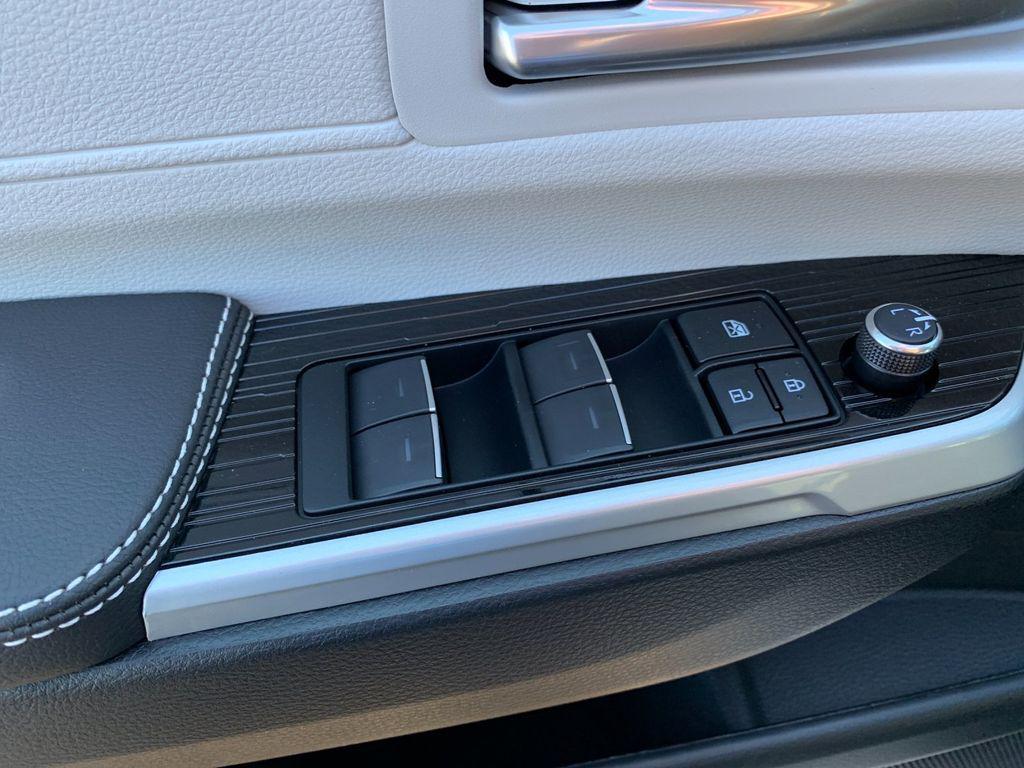 new 2026 Toyota Sienna car