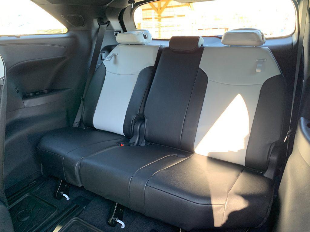 new 2026 Toyota Sienna car