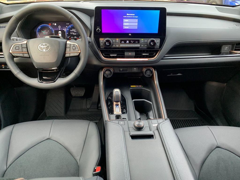 new 2026 Toyota Grand Highlander Hybrid car