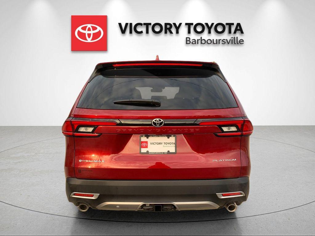 new 2026 Toyota Grand Highlander Hybrid car