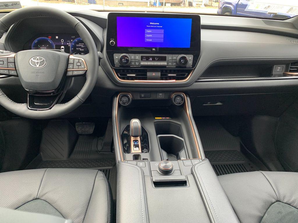 new 2026 Toyota Grand Highlander Hybrid car