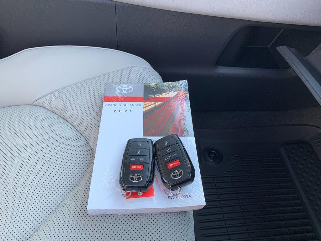 new 2026 Toyota Grand Highlander car