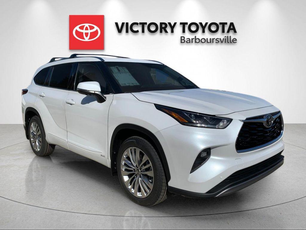 new 2026 Toyota Highlander Hybrid car, priced at $58,418