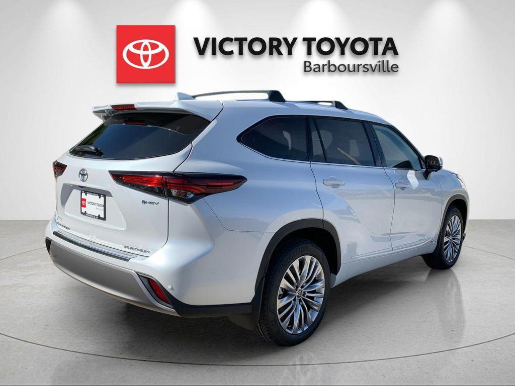 new 2026 Toyota Highlander Hybrid car, priced at $58,418