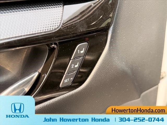 used 2025 Honda CR-V car, priced at $35,988