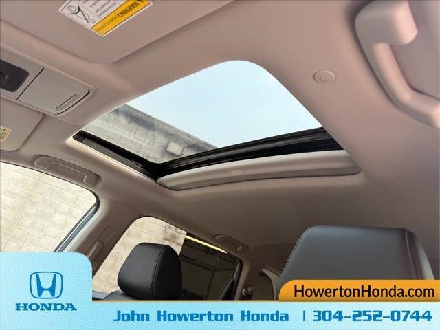 used 2025 Honda CR-V car, priced at $35,988