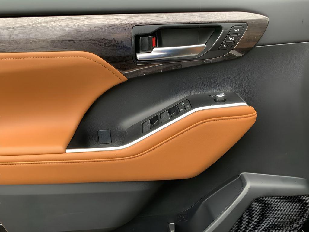new 2026 Toyota Highlander car, priced at $52,954