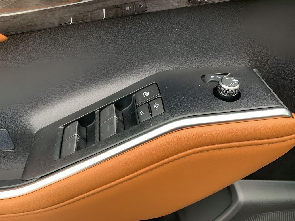 new 2026 Toyota Highlander car, priced at $52,169