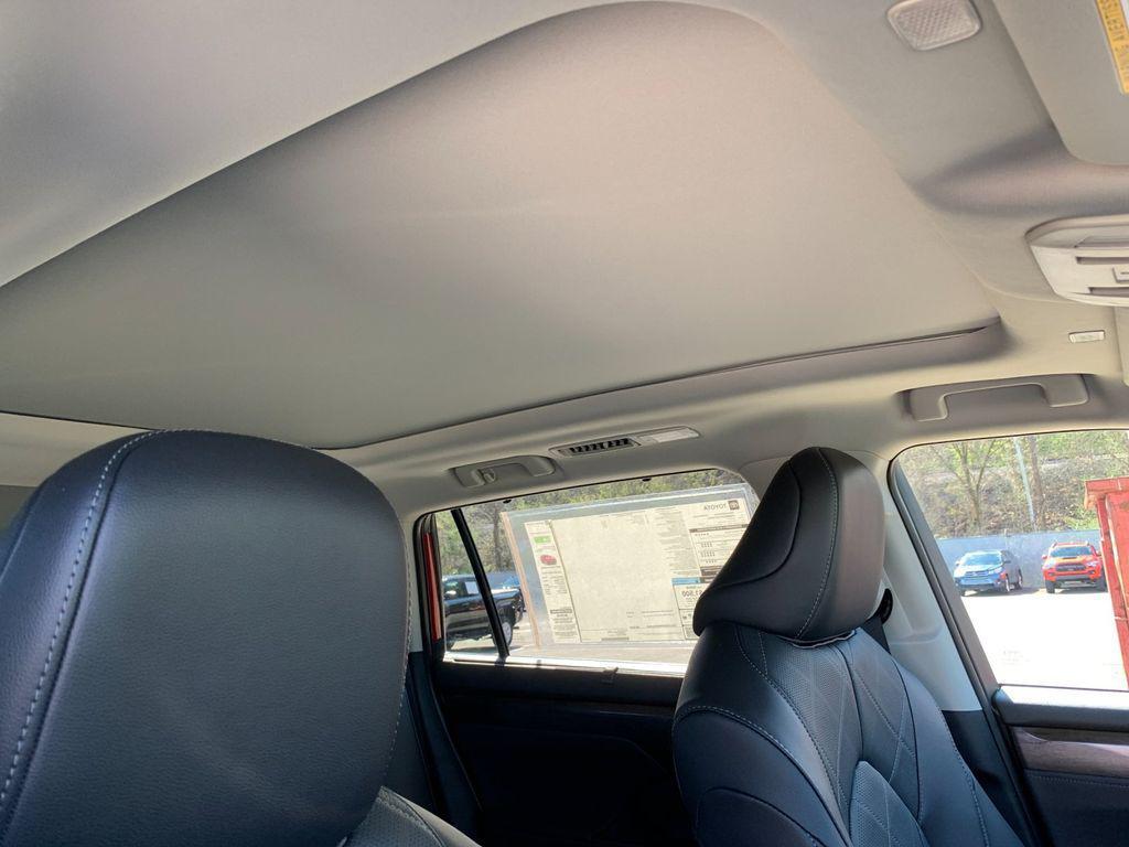 new 2026 Toyota Highlander Hybrid car