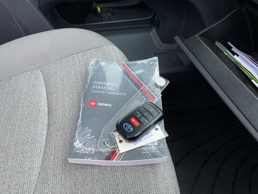 used 2023 Toyota Sienna car, priced at $34,588