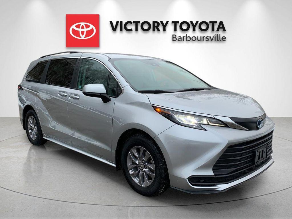used 2023 Toyota Sienna car, priced at $34,588