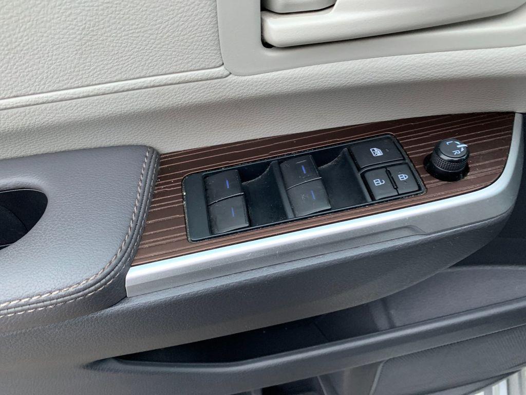 used 2023 Toyota Sienna car, priced at $34,588