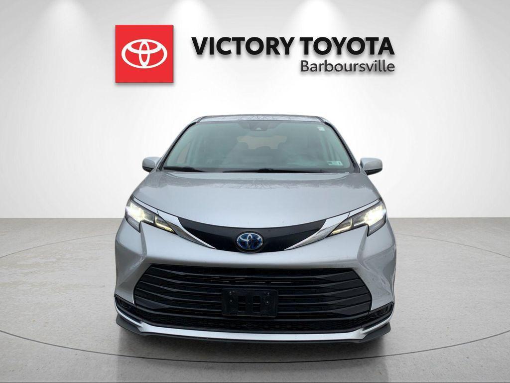 used 2023 Toyota Sienna car, priced at $34,588