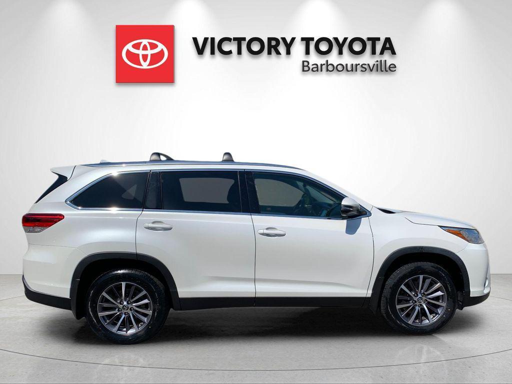 used 2019 Toyota Highlander car, priced at $25,988