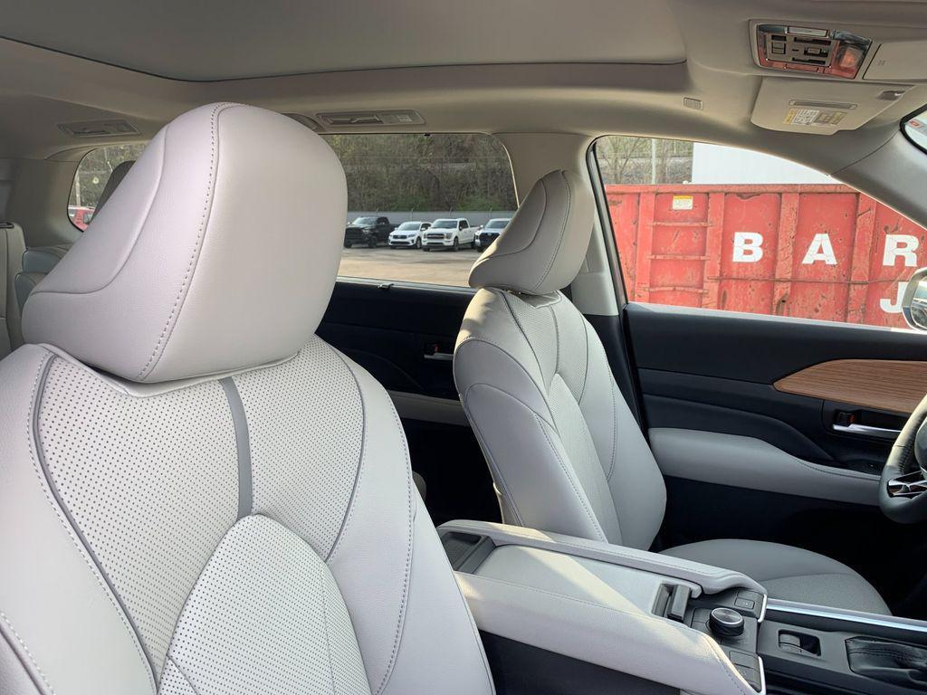 new 2026 Toyota Grand Highlander car, priced at $58,308