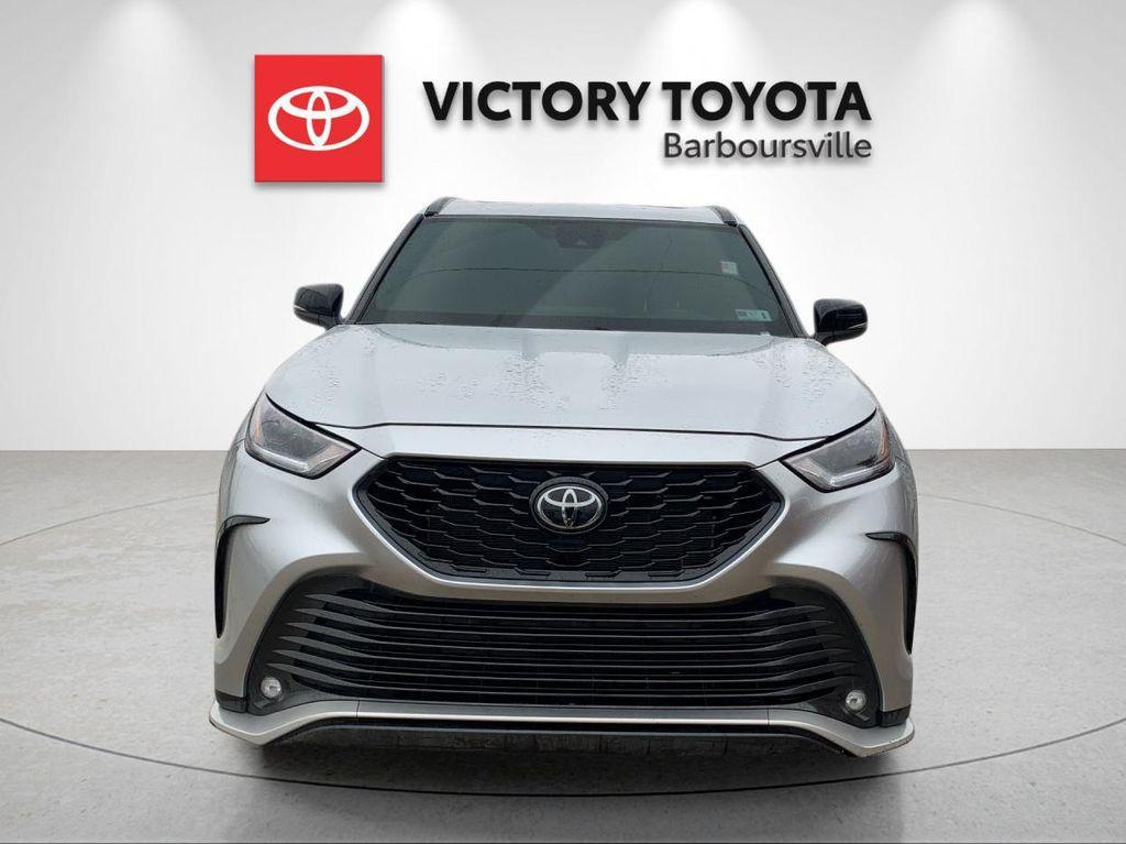used 2022 Toyota Highlander car, priced at $32,588