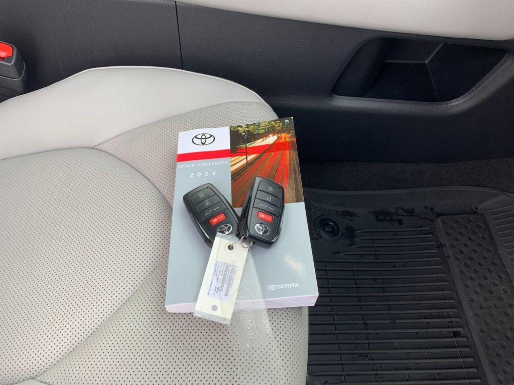 used 2024 Toyota Grand Highlander car, priced at $49,988