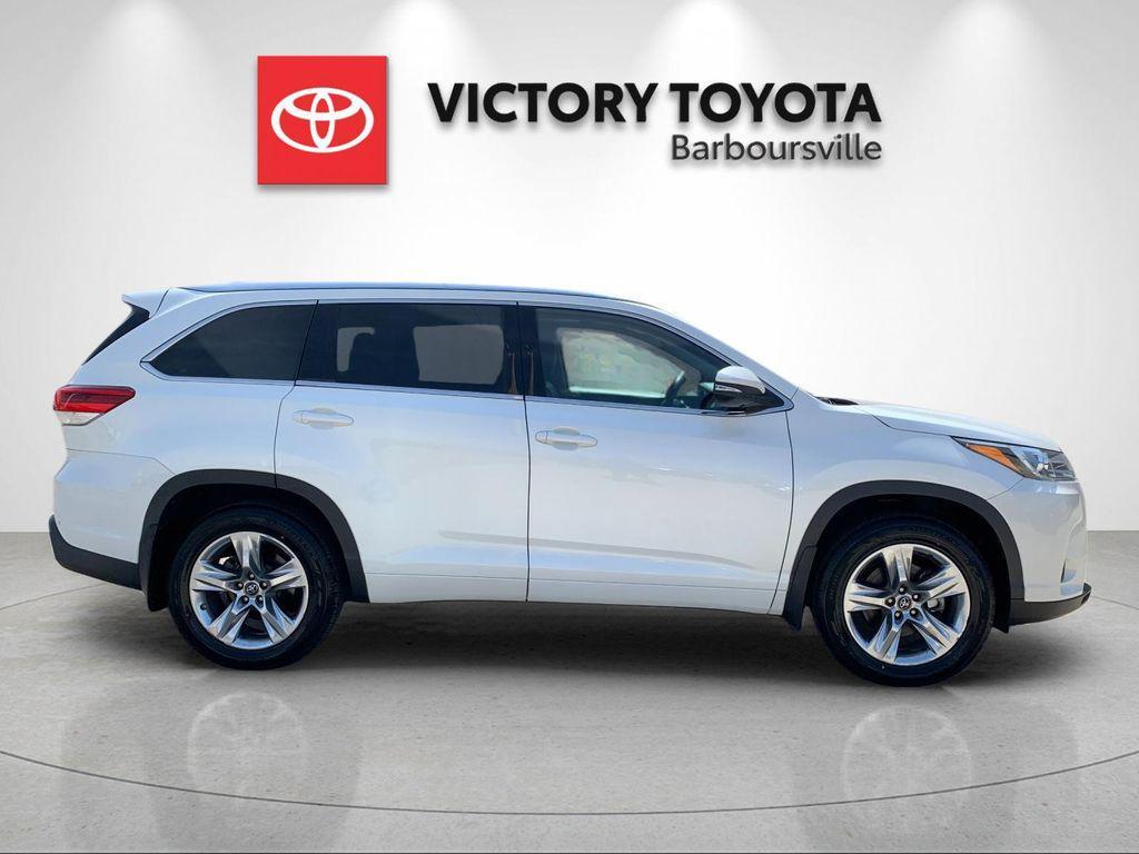 used 2018 Toyota Highlander car, priced at $26,588