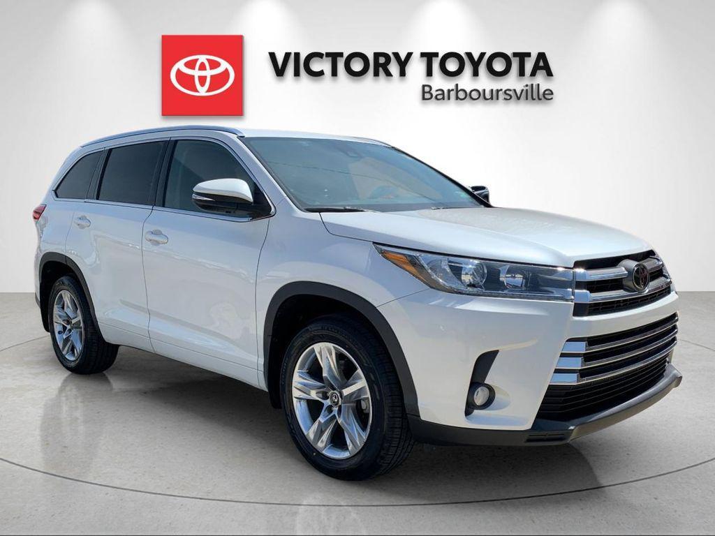 used 2018 Toyota Highlander car, priced at $26,588