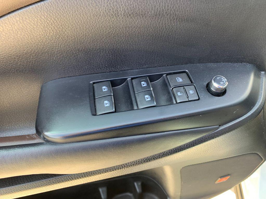 used 2018 Toyota Highlander car, priced at $26,588