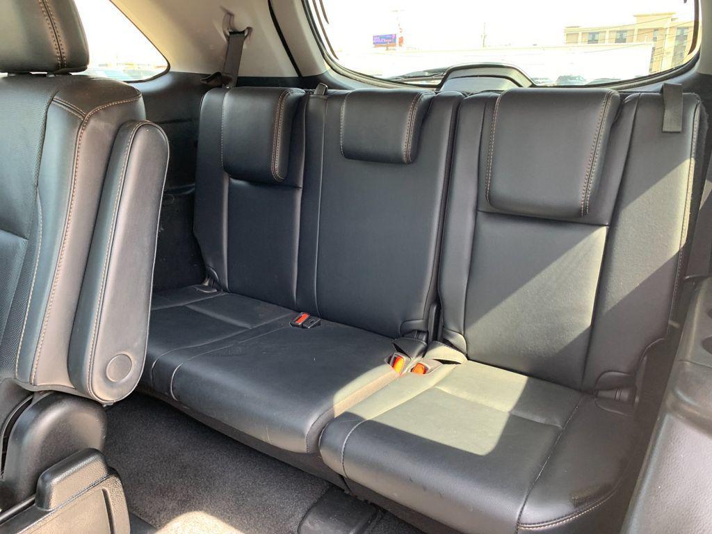 used 2018 Toyota Highlander car, priced at $26,588