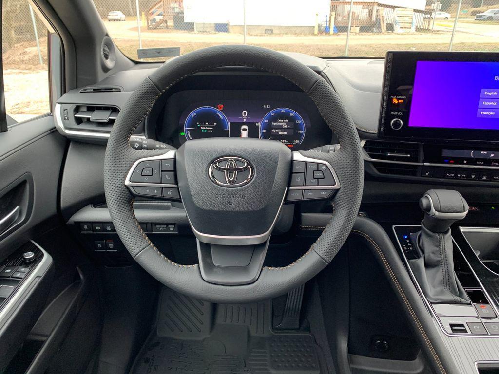 new 2026 Toyota Sienna car