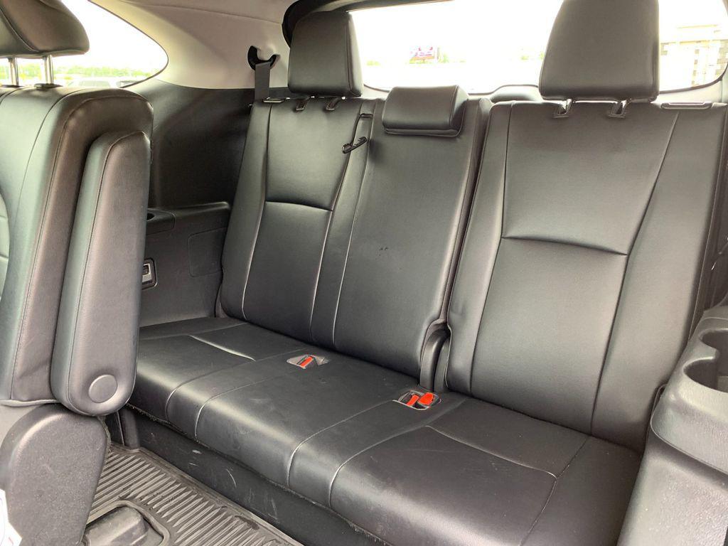 used 2022 Toyota Highlander Hybrid car, priced at $29,988