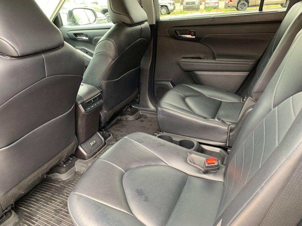 used 2022 Toyota Highlander Hybrid car, priced at $29,988