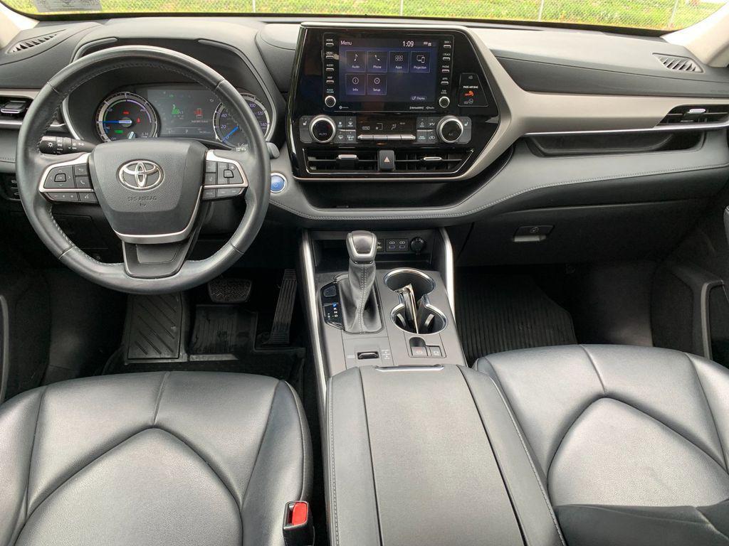 used 2022 Toyota Highlander Hybrid car, priced at $29,988