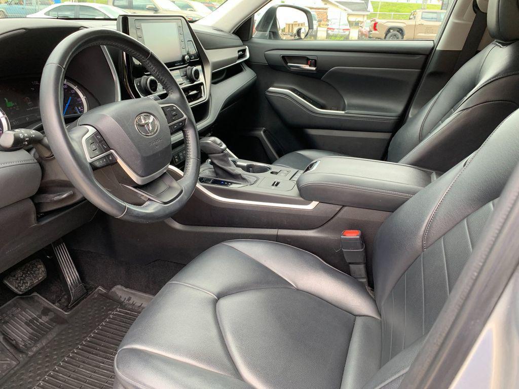 used 2022 Toyota Highlander Hybrid car, priced at $29,988