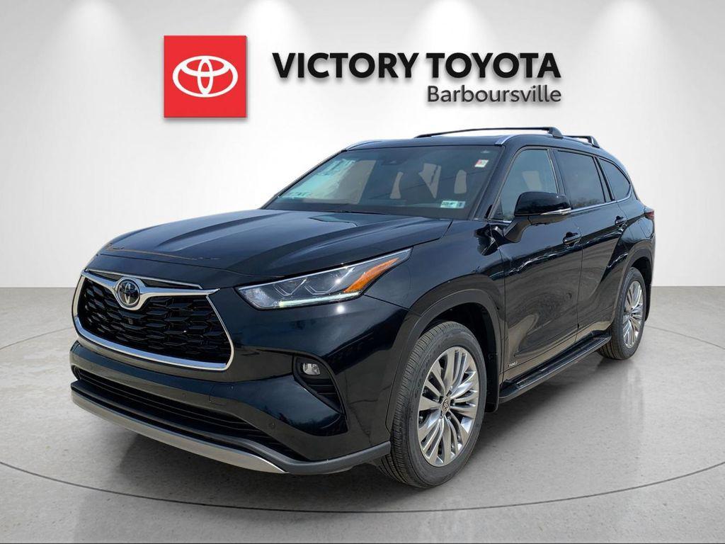 new 2026 Toyota Highlander Hybrid car