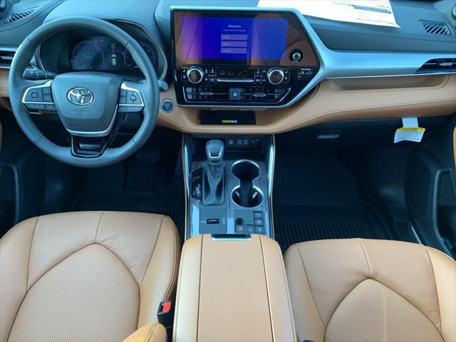 new 2025 Toyota Highlander Hybrid car, priced at $58,216