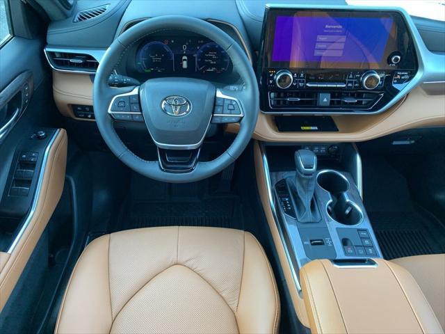 new 2025 Toyota Highlander Hybrid car, priced at $58,216