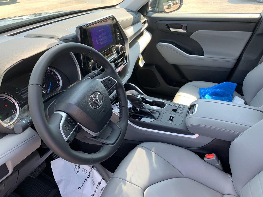 new 2026 Toyota Highlander Hybrid car, priced at $49,603