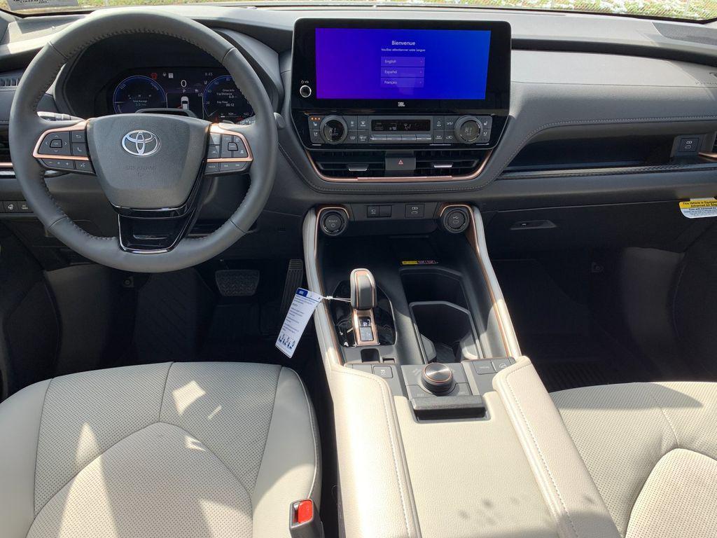 new 2026 Toyota Grand Highlander Hybrid car