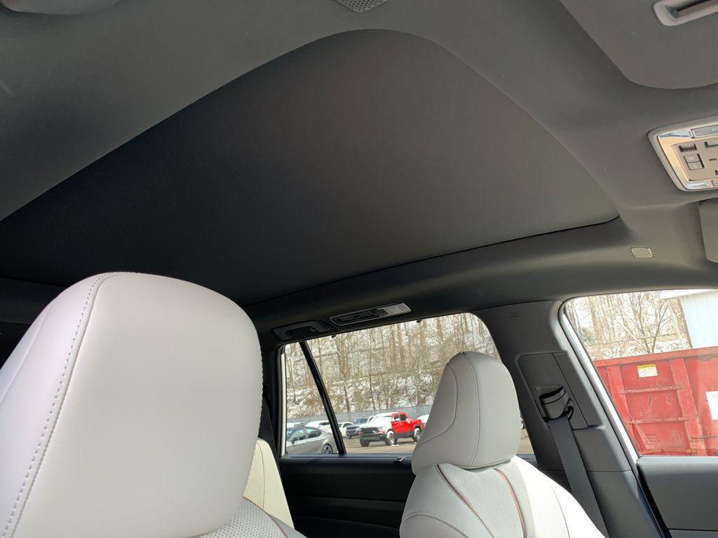 new 2026 Toyota Grand Highlander Hybrid car