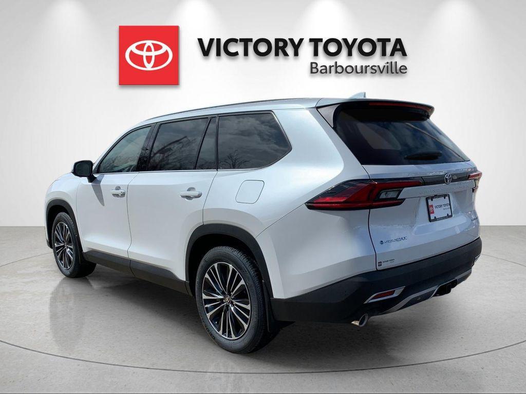 new 2026 Toyota Grand Highlander Hybrid car