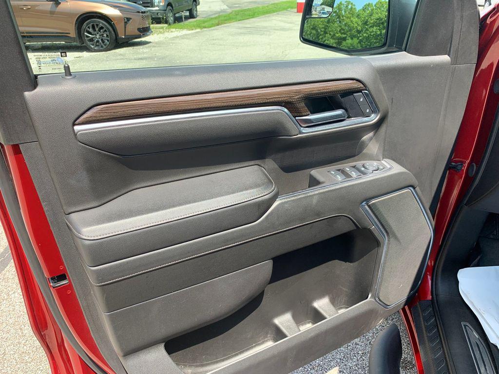 used 2025 Chevrolet Silverado 1500 car, priced at $44,988