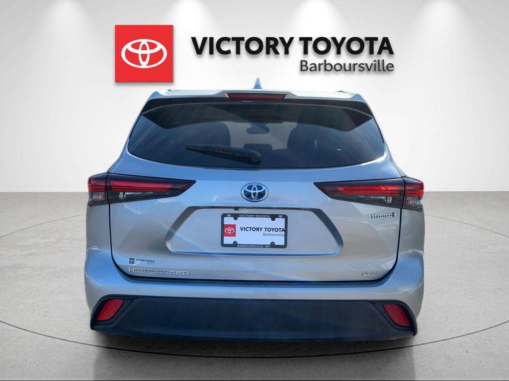 used 2024 Toyota Highlander Hybrid car, priced at $43,988