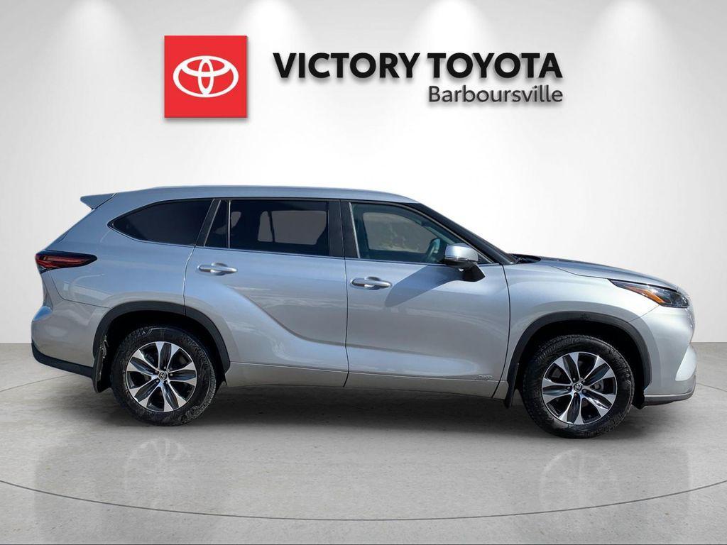 used 2024 Toyota Highlander Hybrid car, priced at $43,988