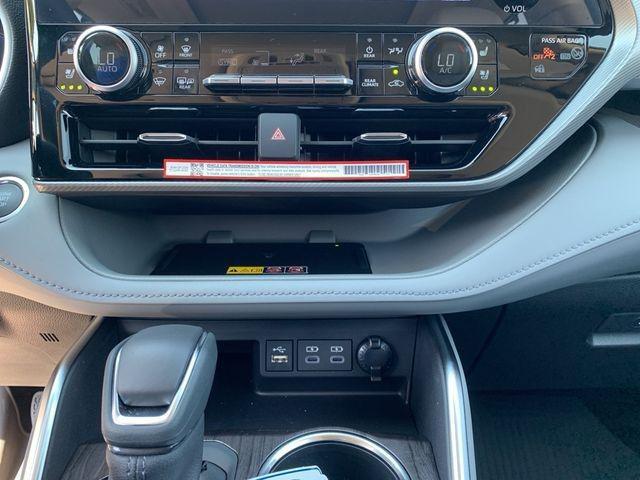 new 2025 Toyota Highlander car, priced at $55,287